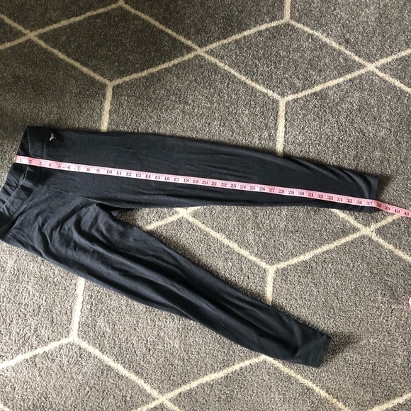 Pink VS leggings, small - Picture 3 of 4